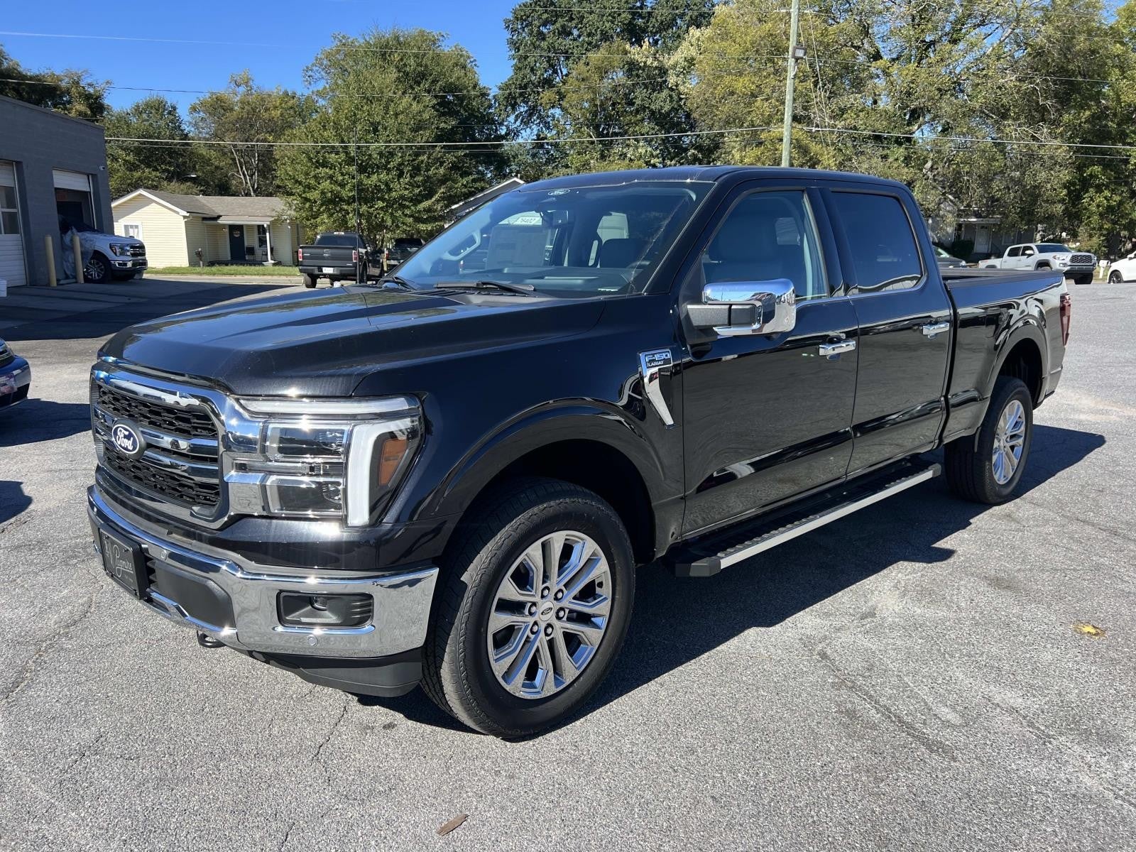 2025 Ford F-150 LARIAT 4WD SUPERCREW 5.5'