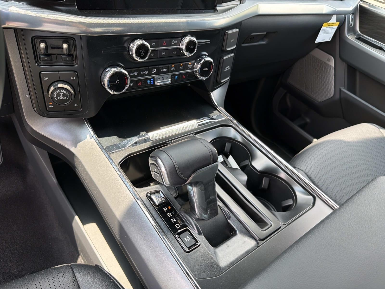 2026 Ford F-150 LARIAT 4WD SUPERCREW 5.5'