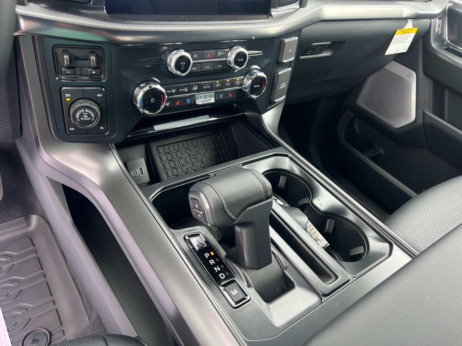 2025 Ford F-150 LARIAT 4WD SUPERCREW 5.5'