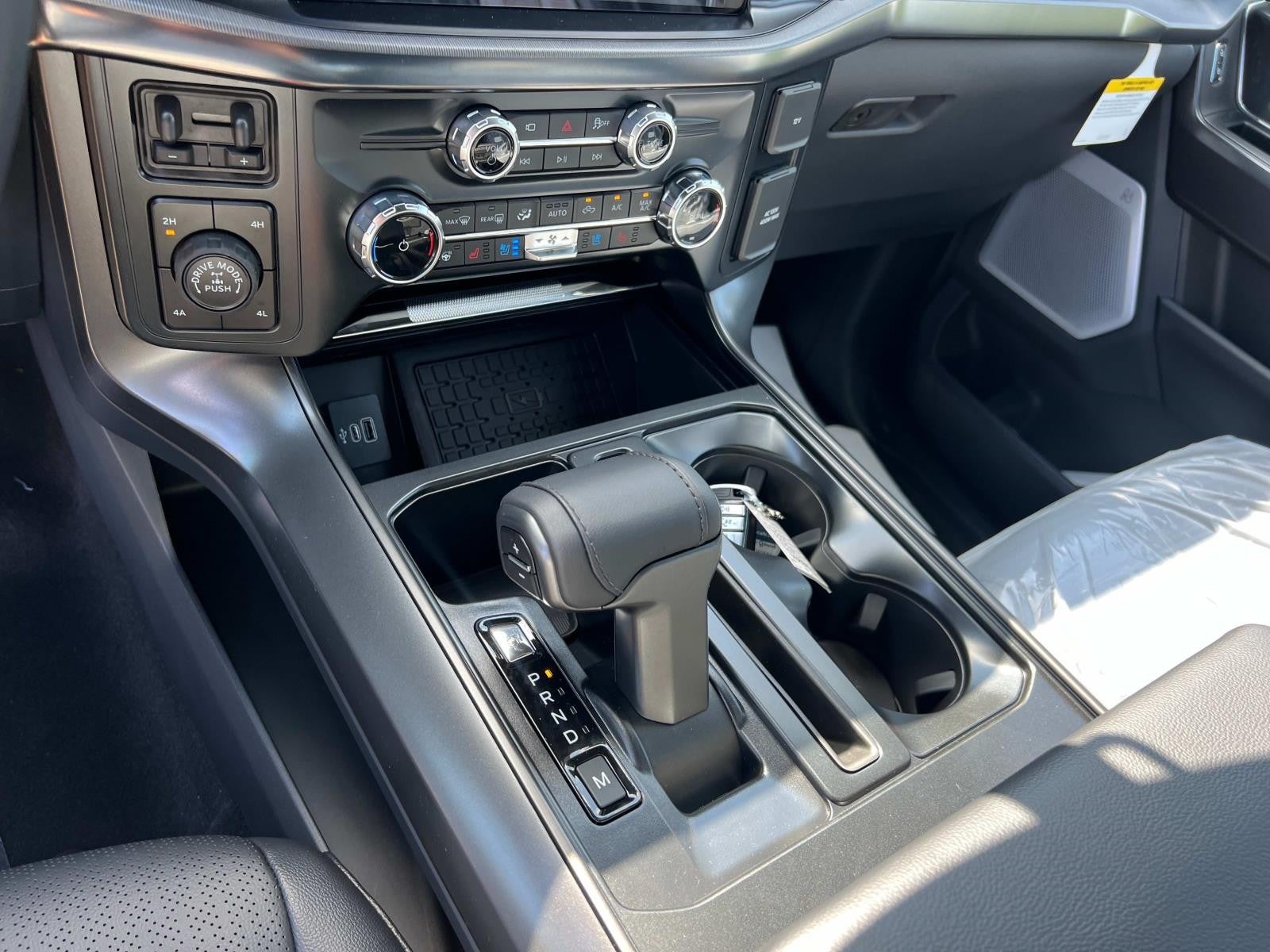 2025 Ford F-150 LARIAT 4WD SUPERCREW 5.5'