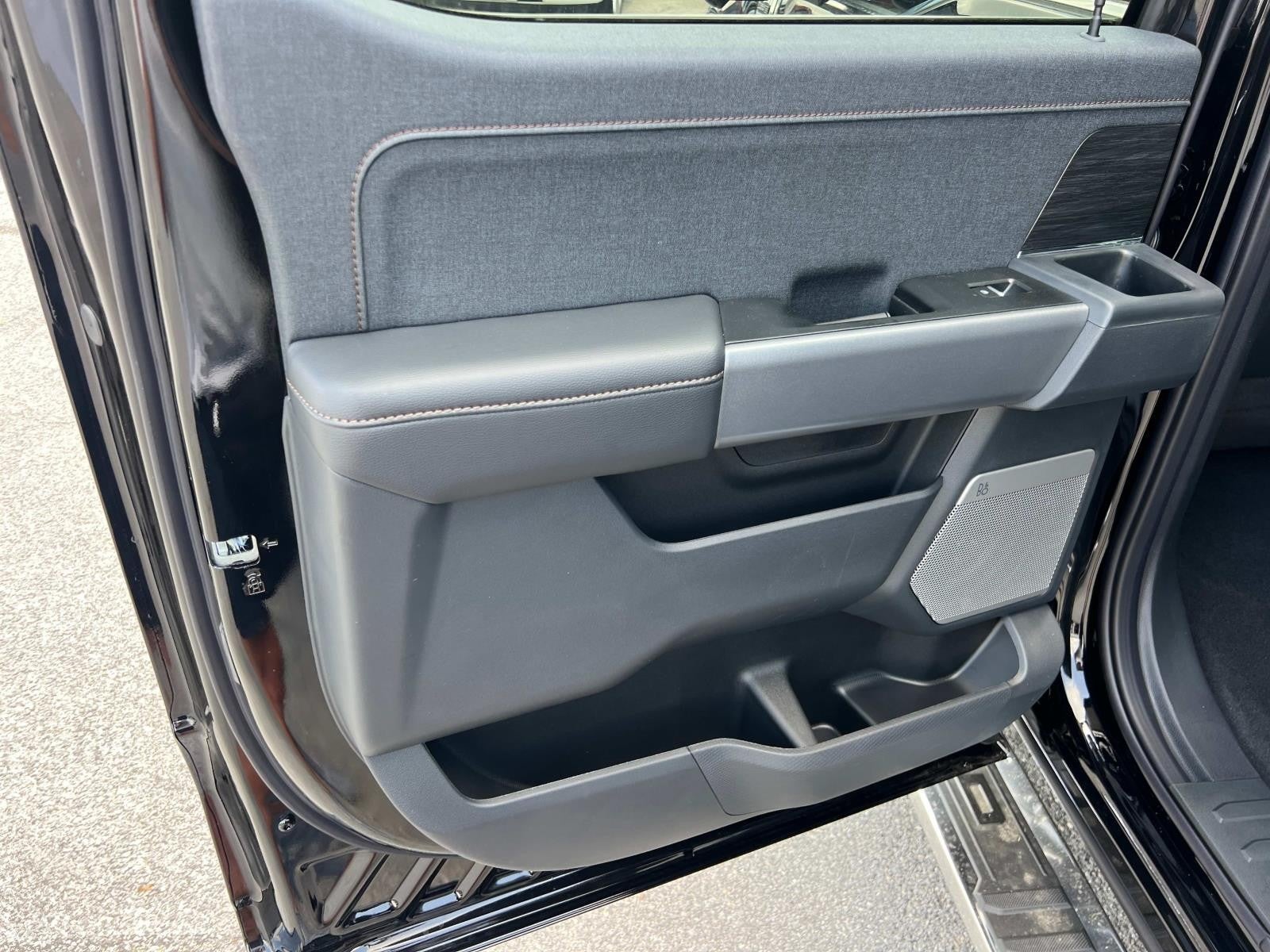 2025 Ford F-150 LARIAT 4WD SUPERCREW 5.5'