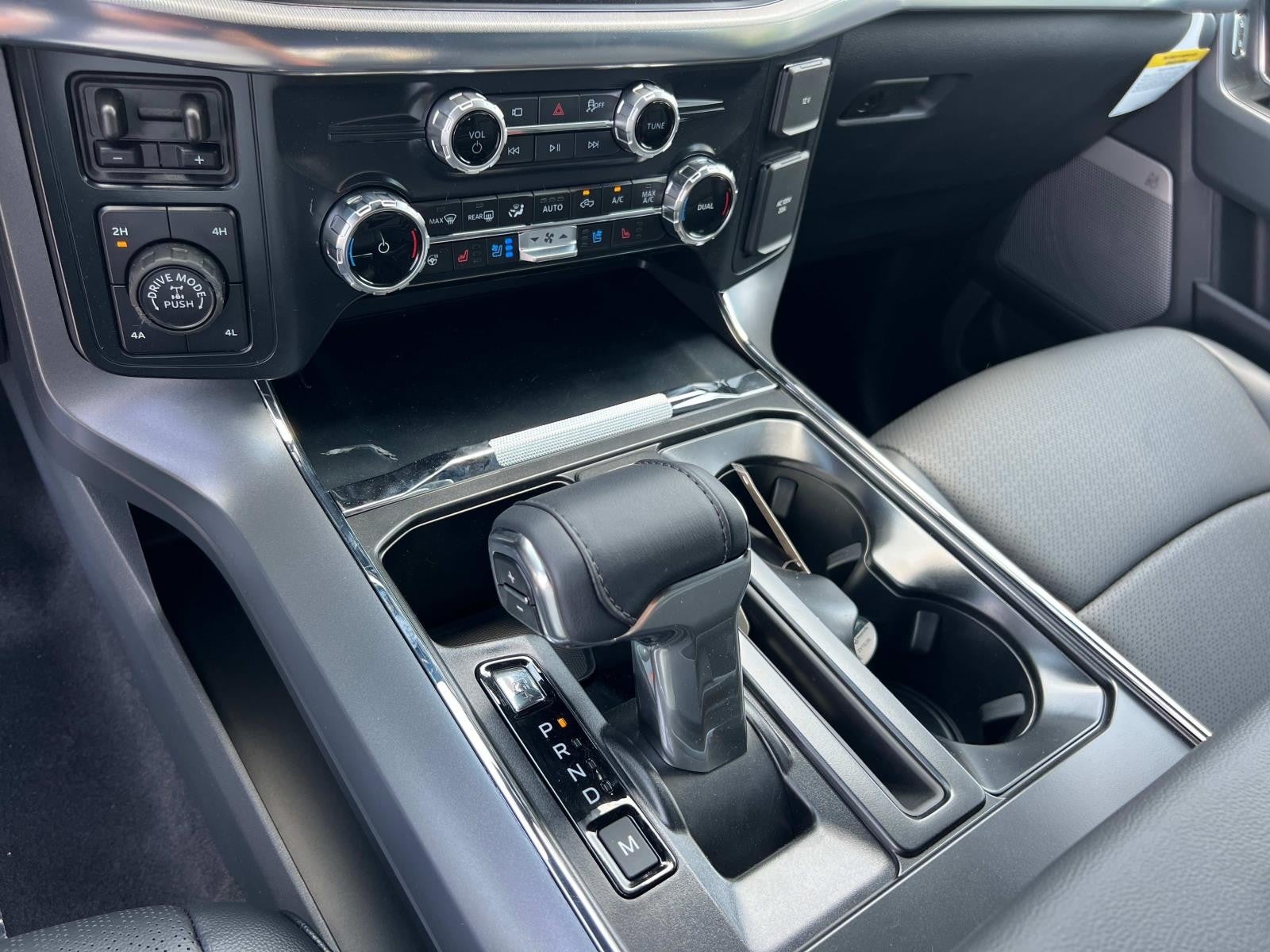 2025 Ford F-150 LARIAT 4WD SUPERCREW 5.5'