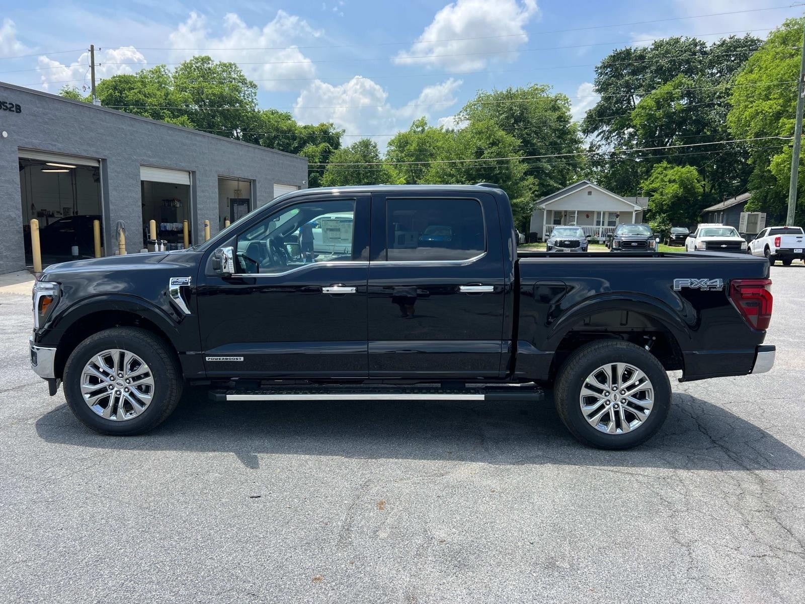 2025 Ford F-150 LARIAT 4WD SUPERCREW 5.5'