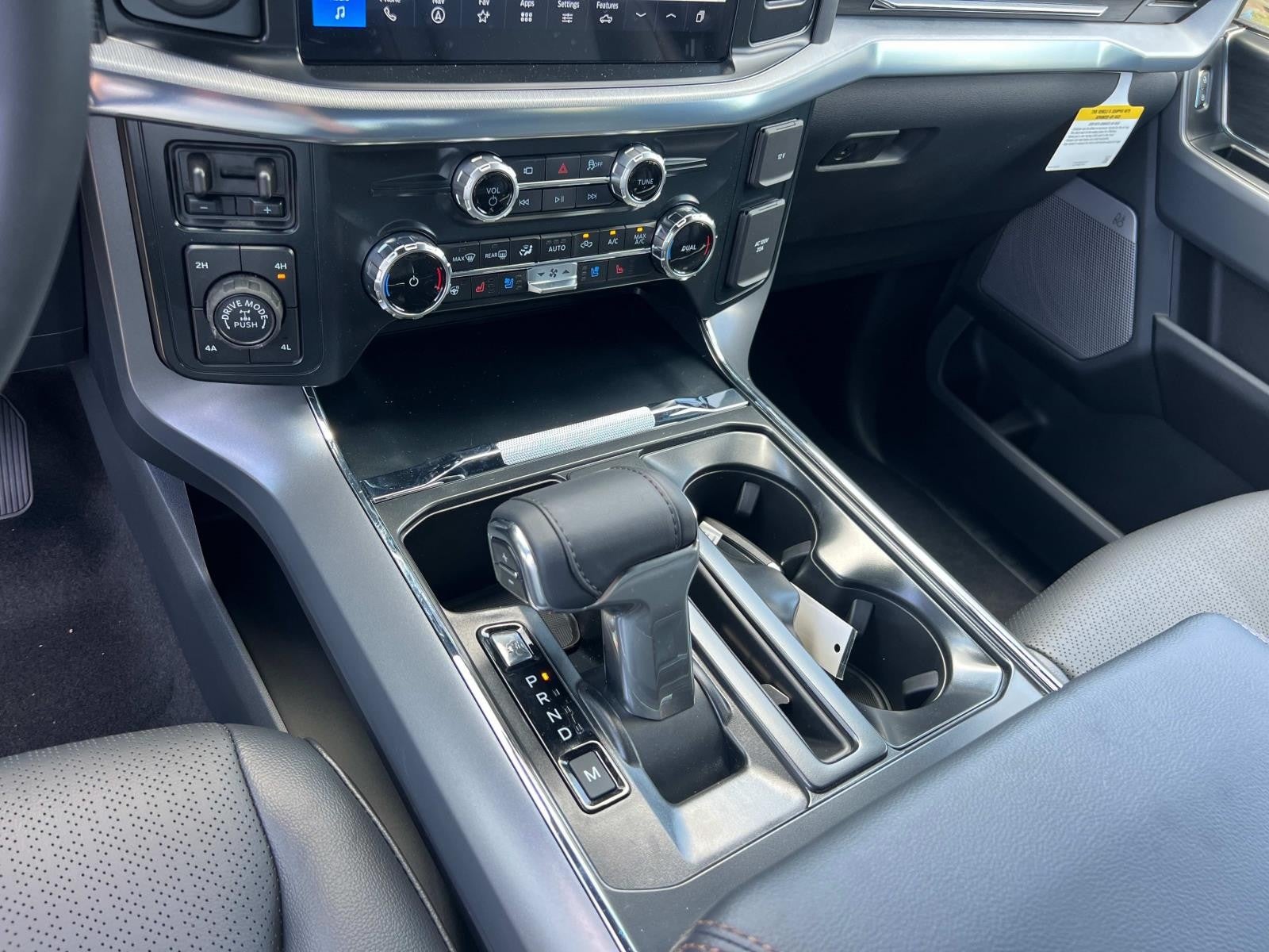 2025 Ford F-150 LARIAT 4WD SUPERCREW 5.5'