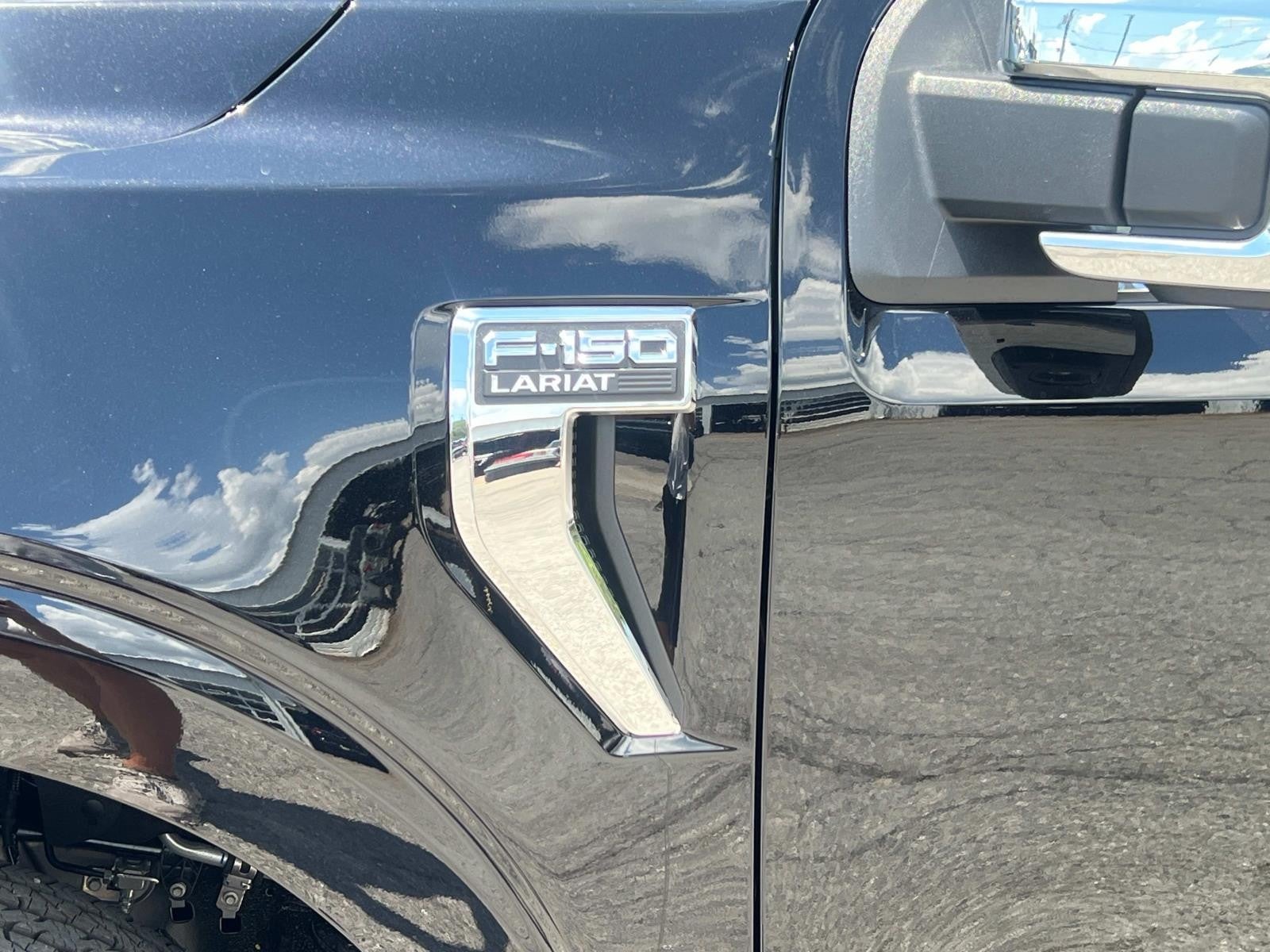 2025 Ford F-150 LARIAT 4WD SUPERCREW 5.5'