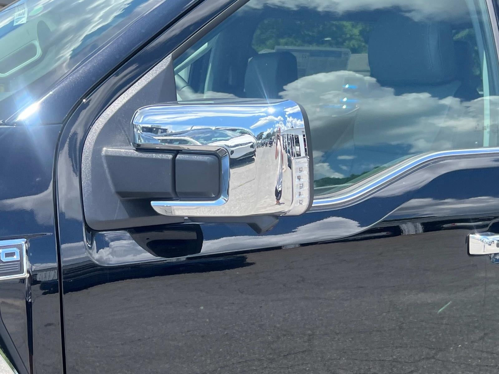 2025 Ford F-150 LARIAT 4WD SUPERCREW 5.5'