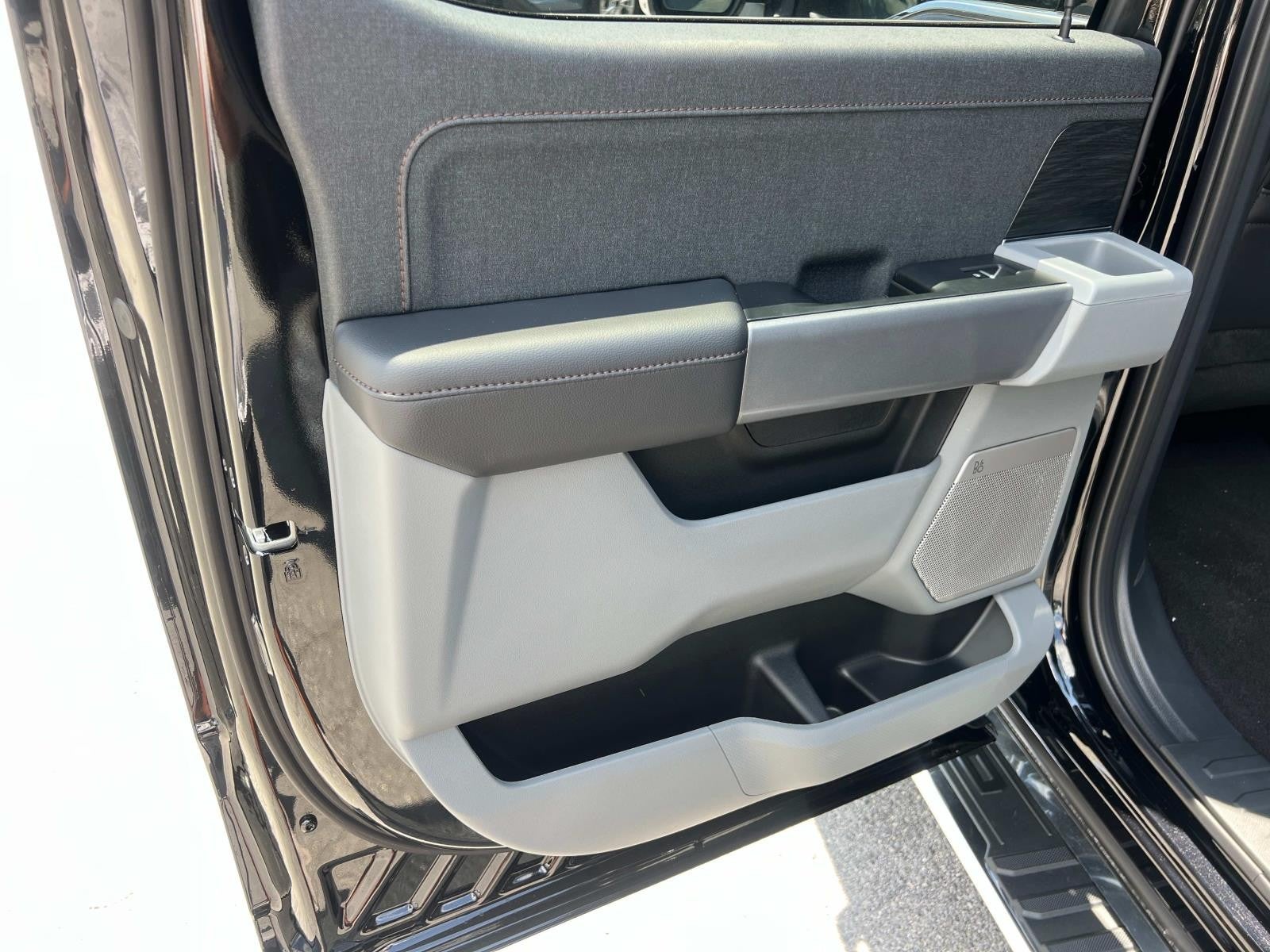 2025 Ford F-150 LARIAT 4WD SUPERCREW 5.5'