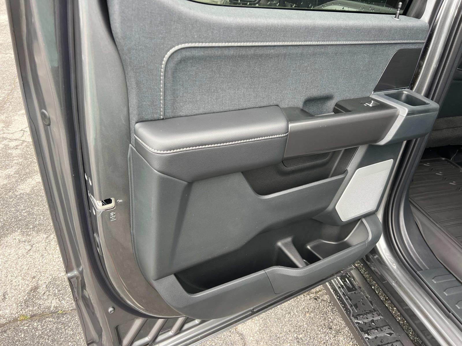 2025 Ford F-150 LARIAT 4WD SUPERCREW 5.5'