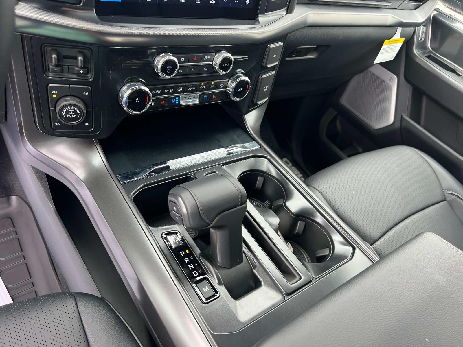 2025 Ford F-150 LARIAT 4WD SUPERCREW 5.5'