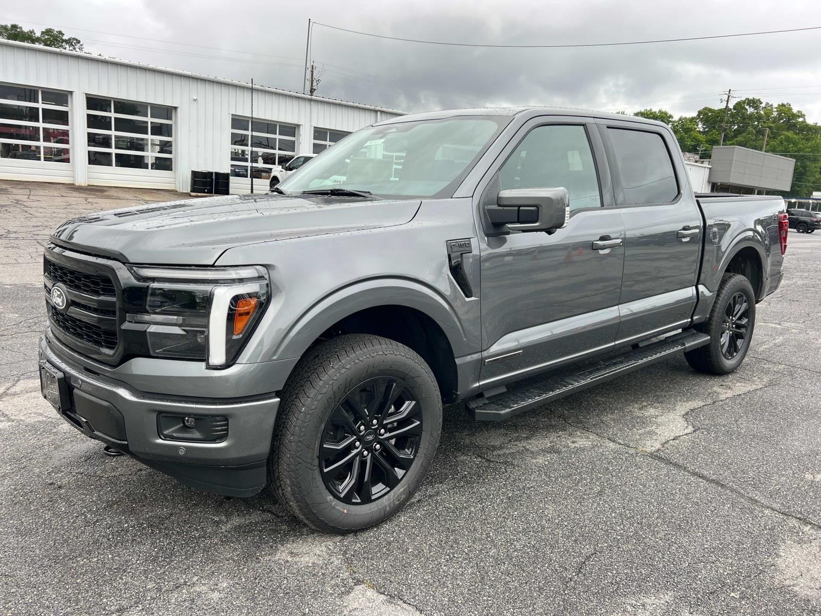 2025 Ford F-150 LARIAT 4WD SUPERCREW 5.5'