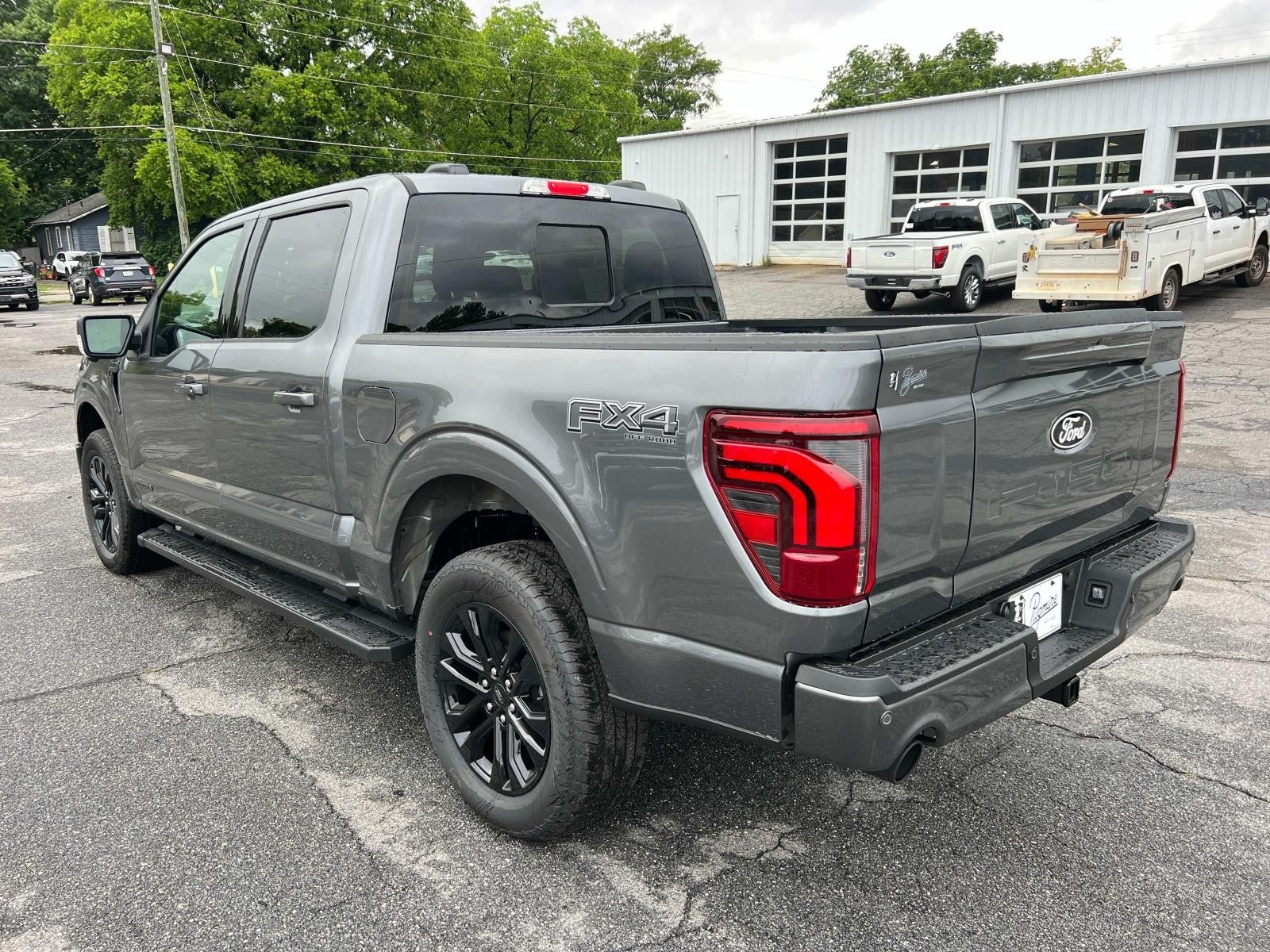 2025 Ford F-150 LARIAT 4WD SUPERCREW 5.5'