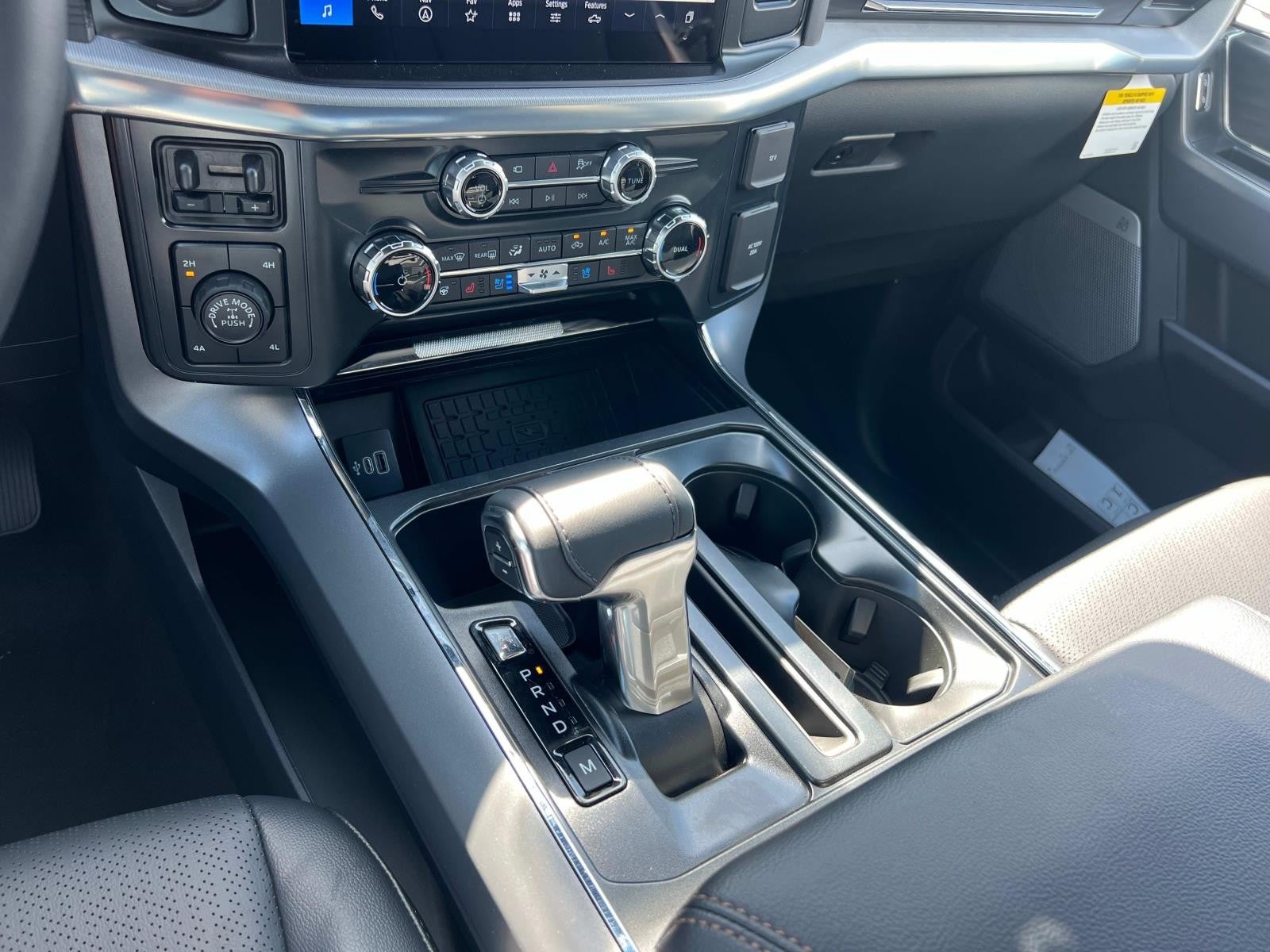 2025 Ford F-150 LARIAT 4WD SUPERCREW 5.5'