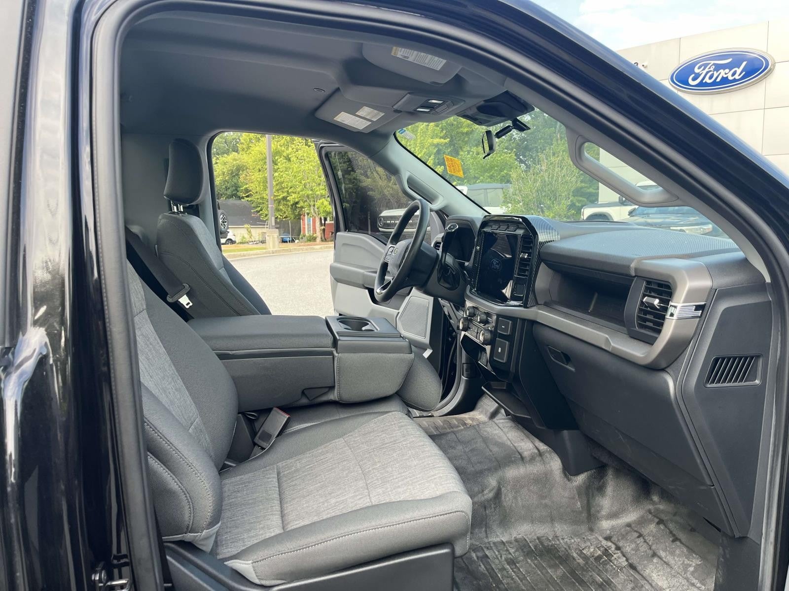 2024 Ford F-150 REGULAR CAB XL 4WD