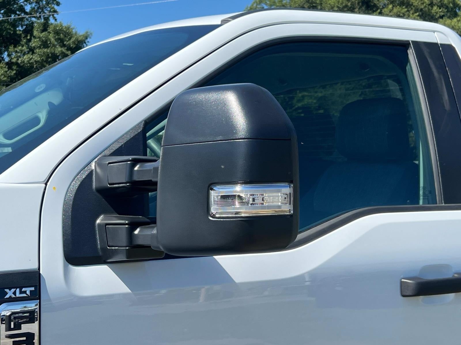 2026 Ford Super Duty F-350 SRW XLT 2WD REG CAB 8' BOX