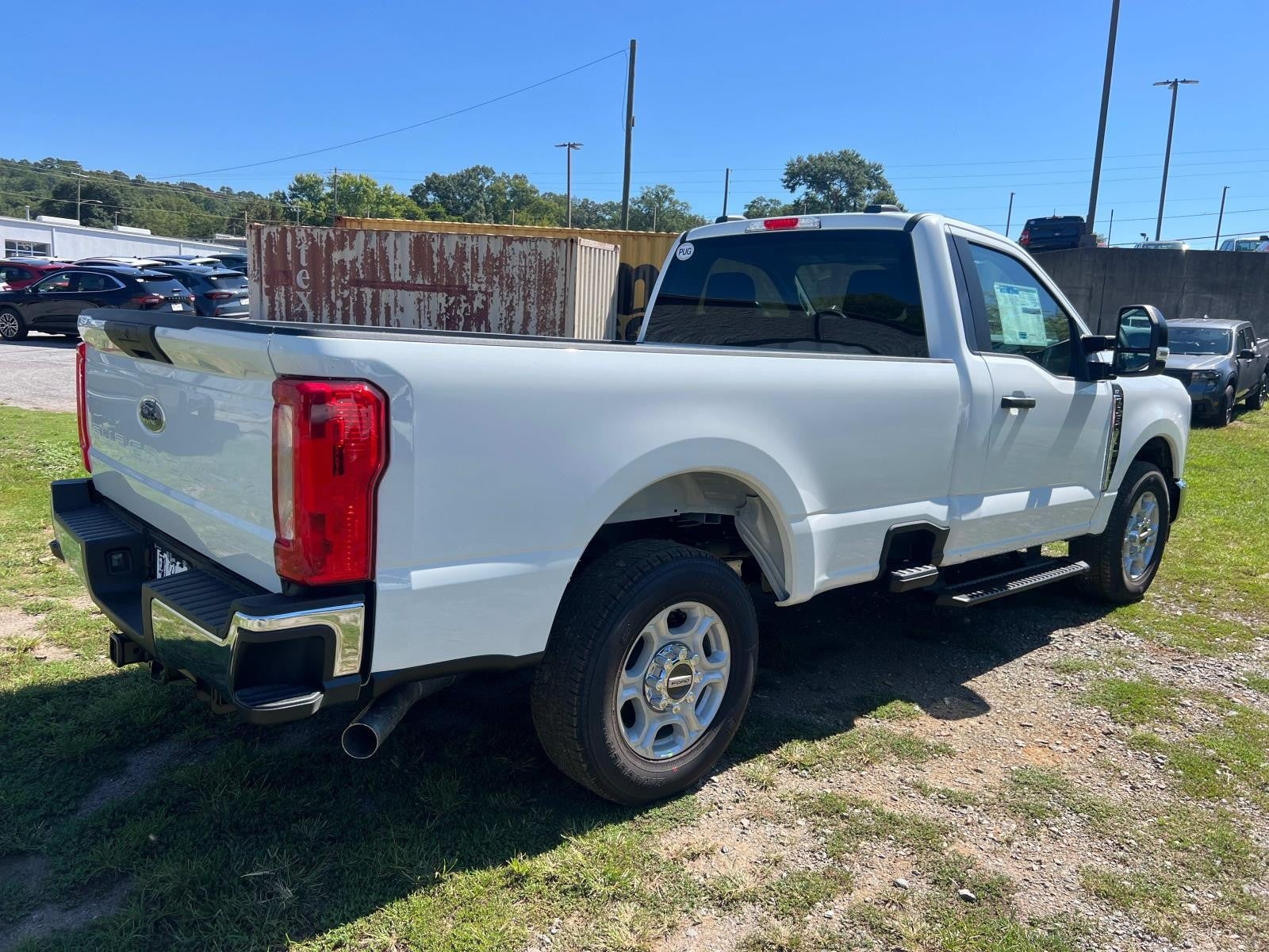 2026 Ford Super Duty F-350 SRW XLT 2WD REG CAB 8' BOX