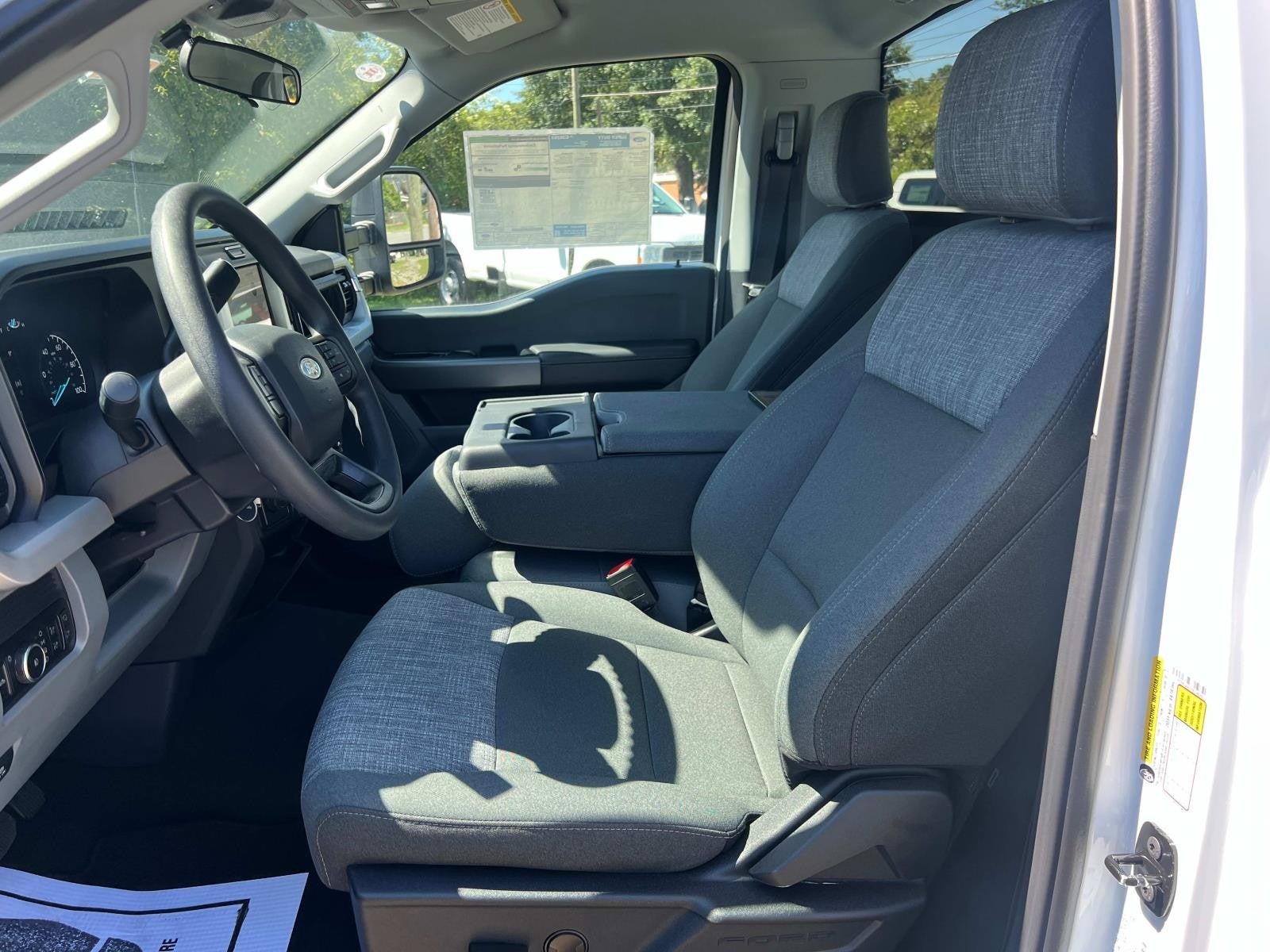 2026 Ford Super Duty F-350 SRW XLT 2WD REG CAB 8' BOX