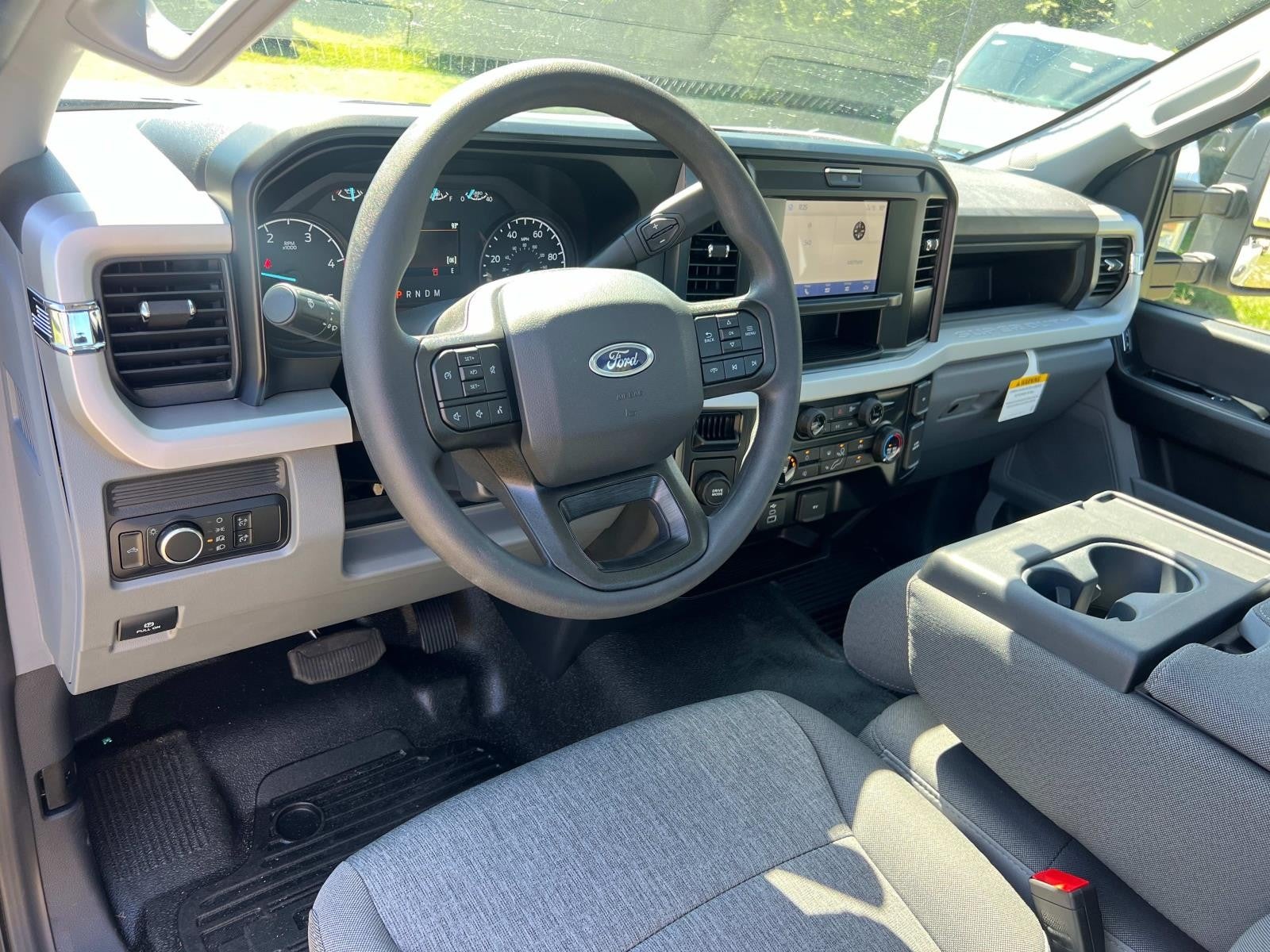 2026 Ford Super Duty F-350 SRW XL 2WD REG CAB 8' BOX