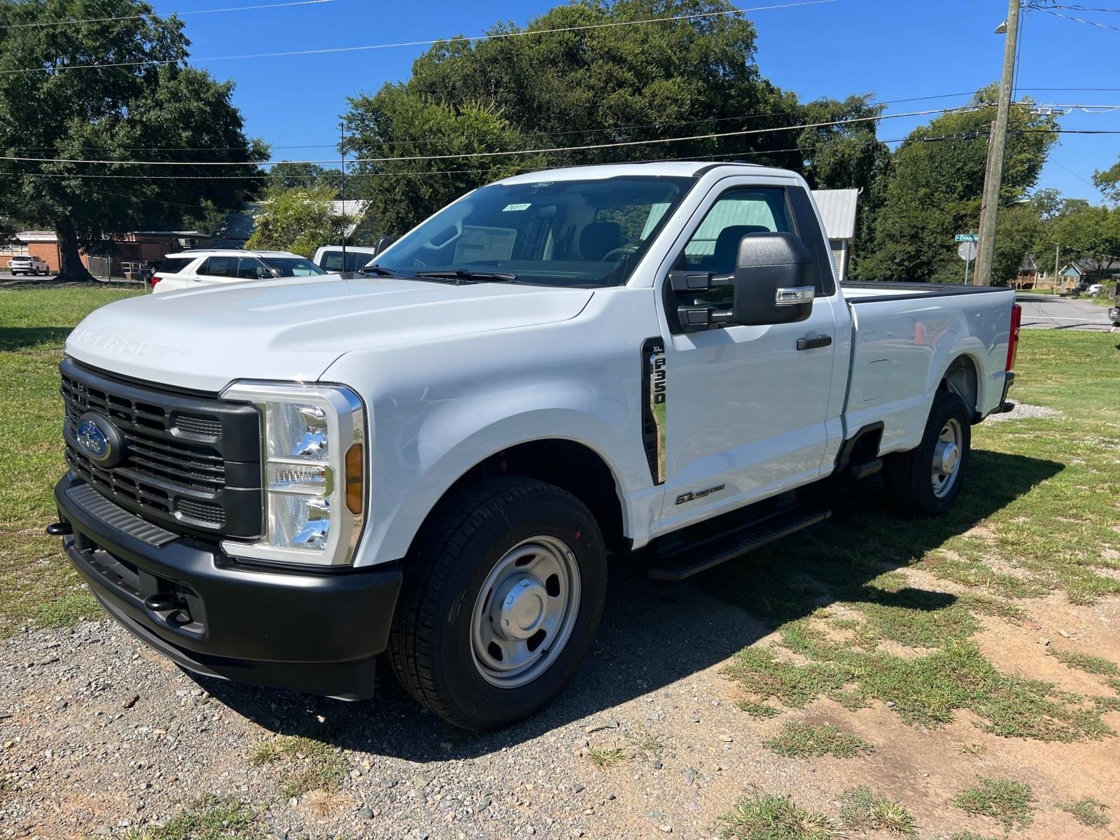 2026 Ford Super Duty F-350 SRW XL 2WD REG CAB 8' BOX
