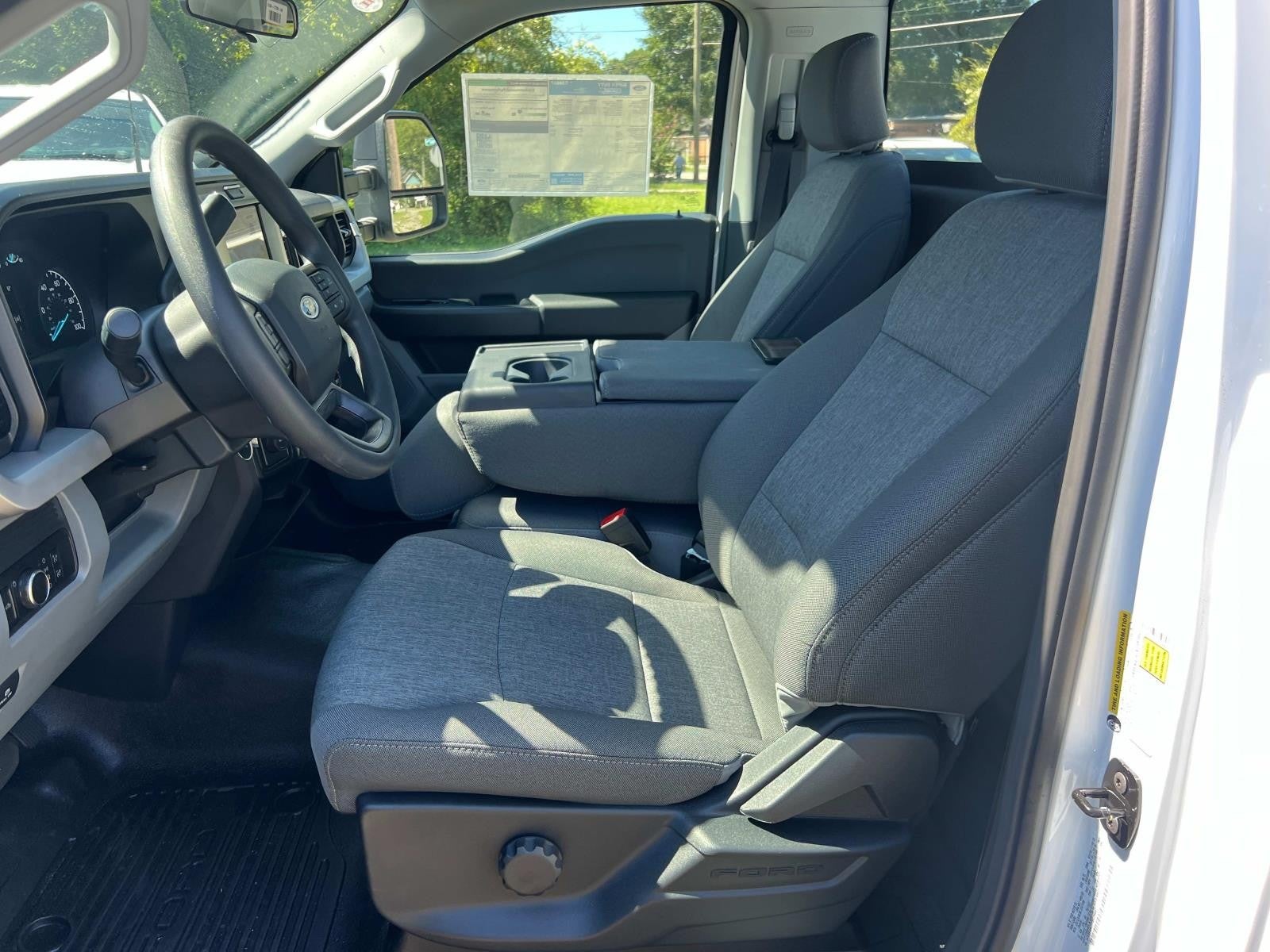 2026 Ford Super Duty F-350 SRW XL 2WD REG CAB 8' BOX