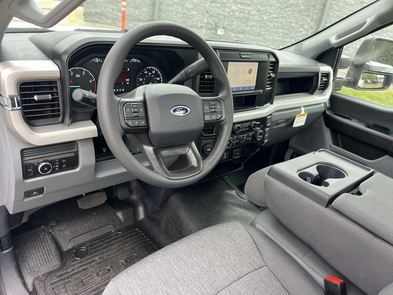 2026 Ford Super Duty F-350 SRW XL 2WD REG CAB 8' BOX