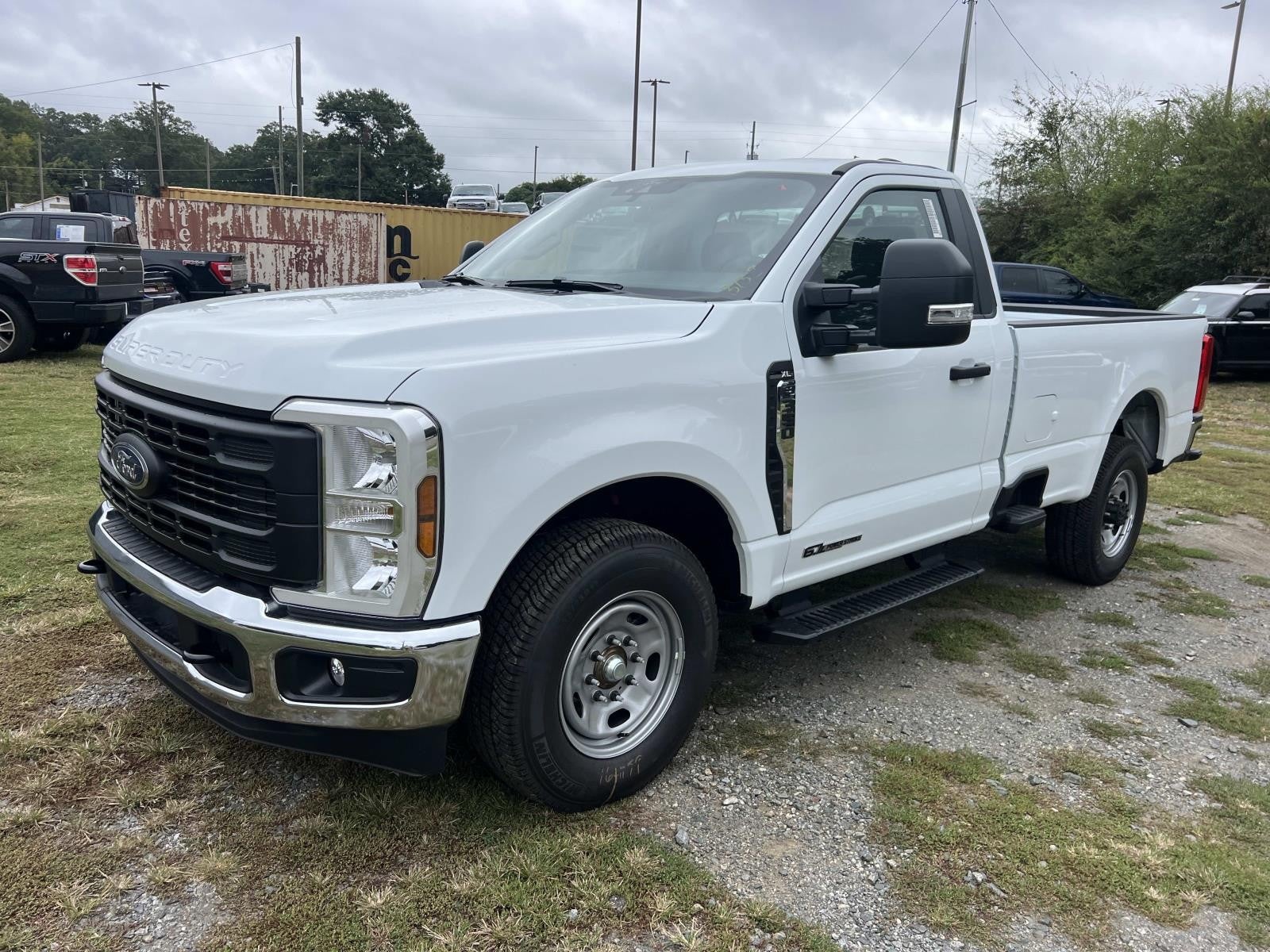 2026 Ford Super Duty F-350 SRW XL 2WD REG CAB 8' BOX