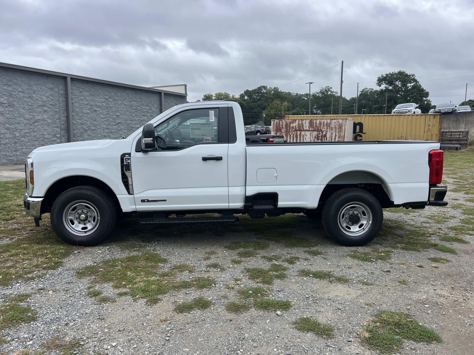 2026 Ford Super Duty F-350 SRW XL 2WD REG CAB 8' BOX