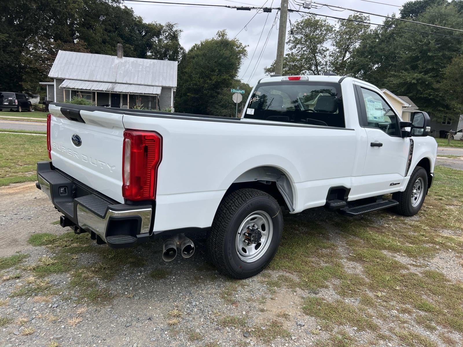 2026 Ford Super Duty F-350 SRW XL 2WD REG CAB 8' BOX