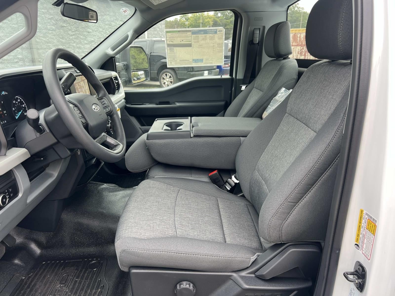 2026 Ford Super Duty F-350 SRW XL 2WD REG CAB 8' BOX