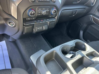 2022 Chevrolet Silverado 1500 LTD 4WD CREW CAB 147 RST