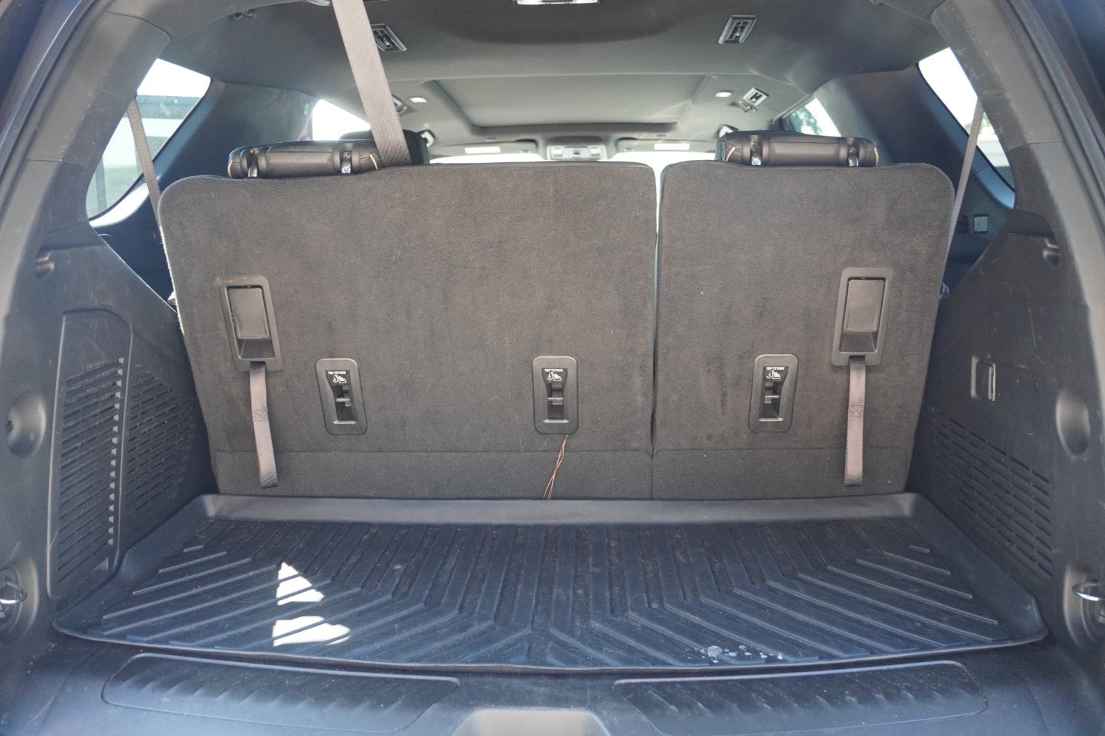 2023 GMC Yukon 2WD 4DR SLT