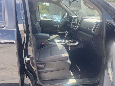 2025 Nissan Frontier SV
