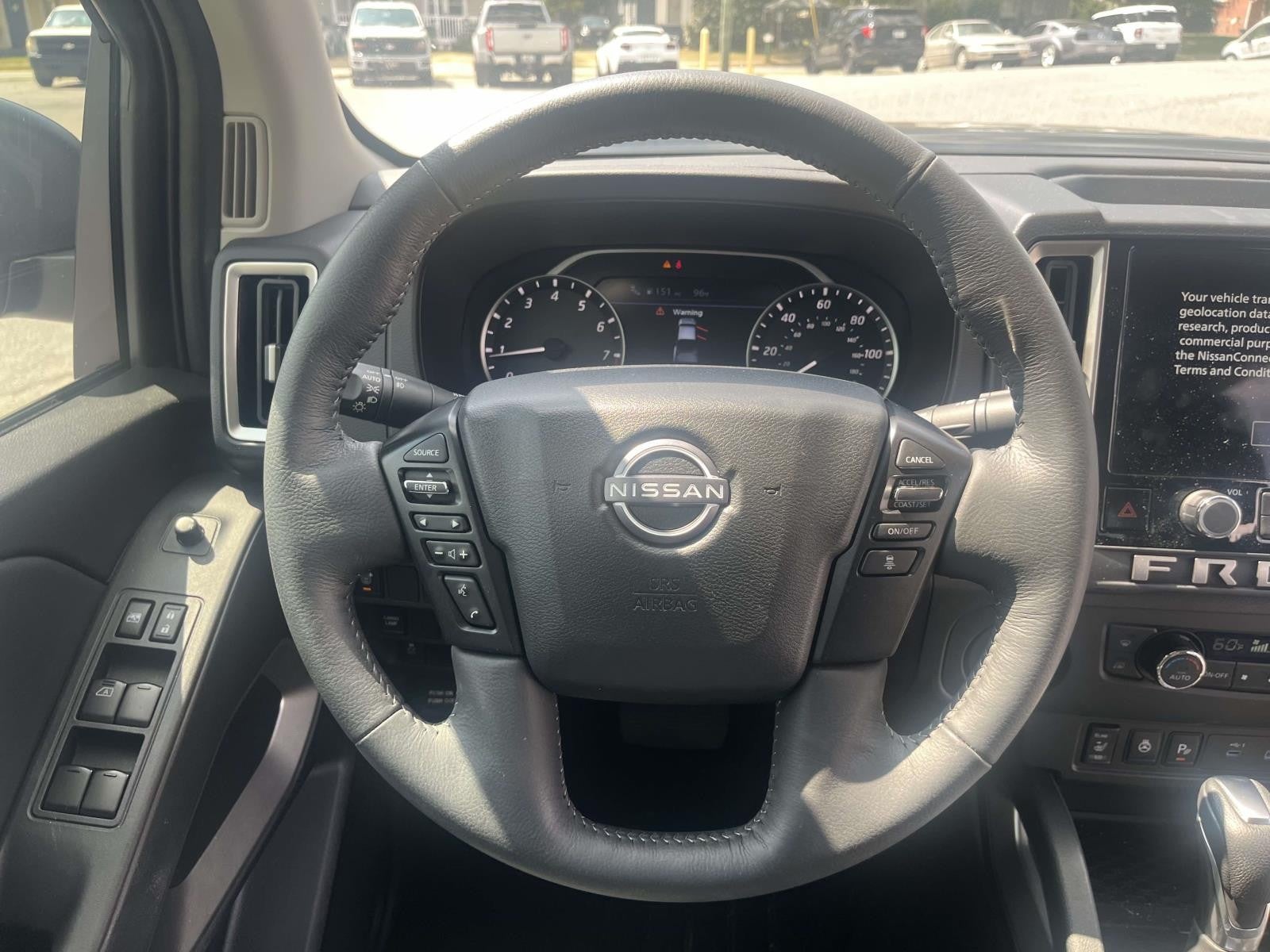 2025 Nissan Frontier SV