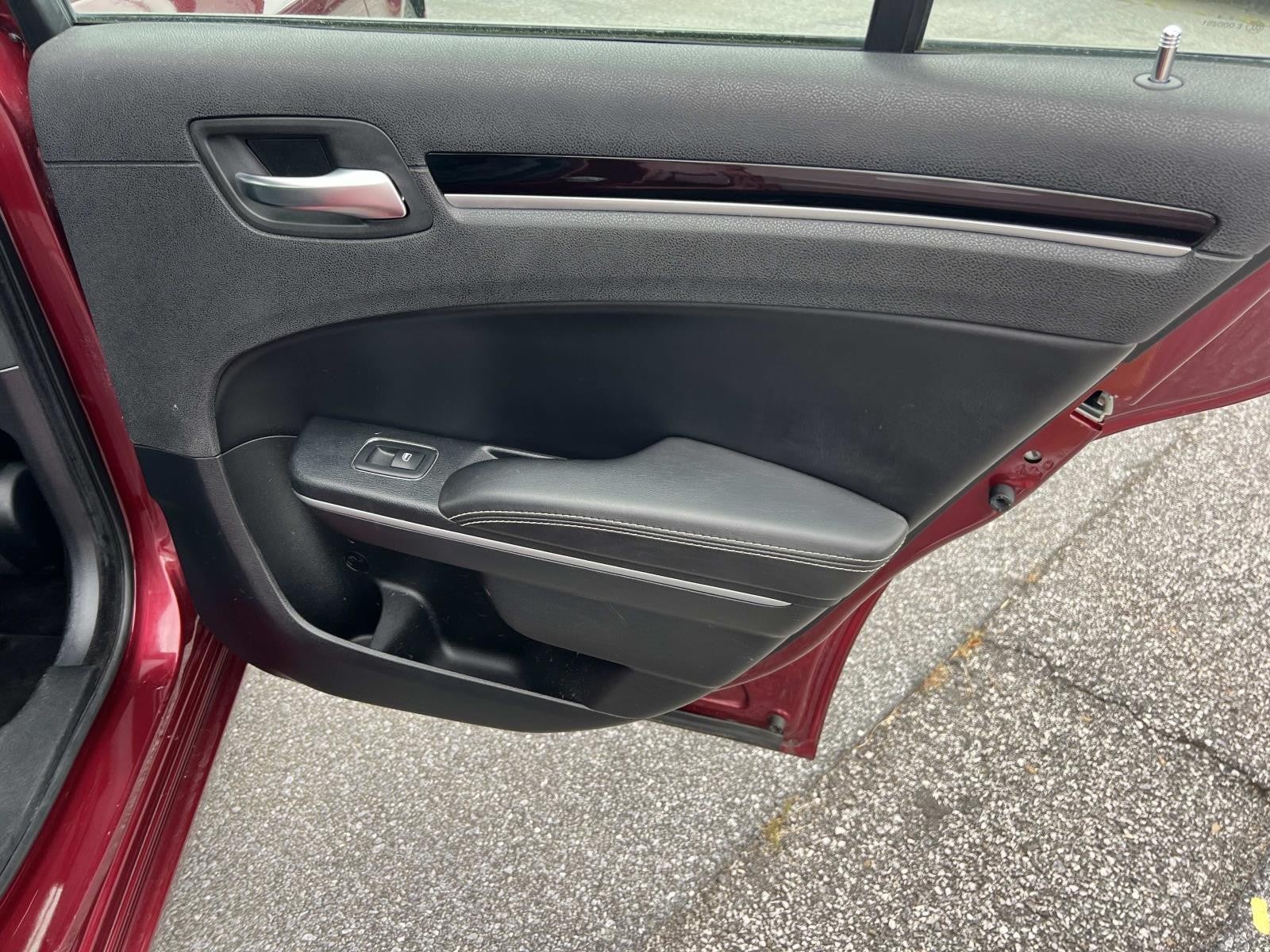2019 Chrysler 300 300S RWD