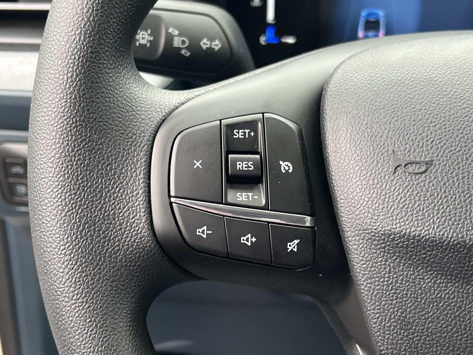 2025 Ford Maverick XL AWD SUPERCREW