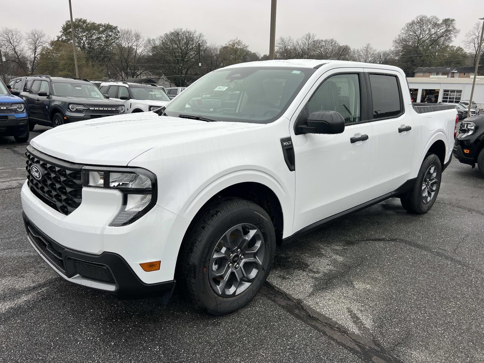 2025 Ford Maverick XL AWD SUPERCREW