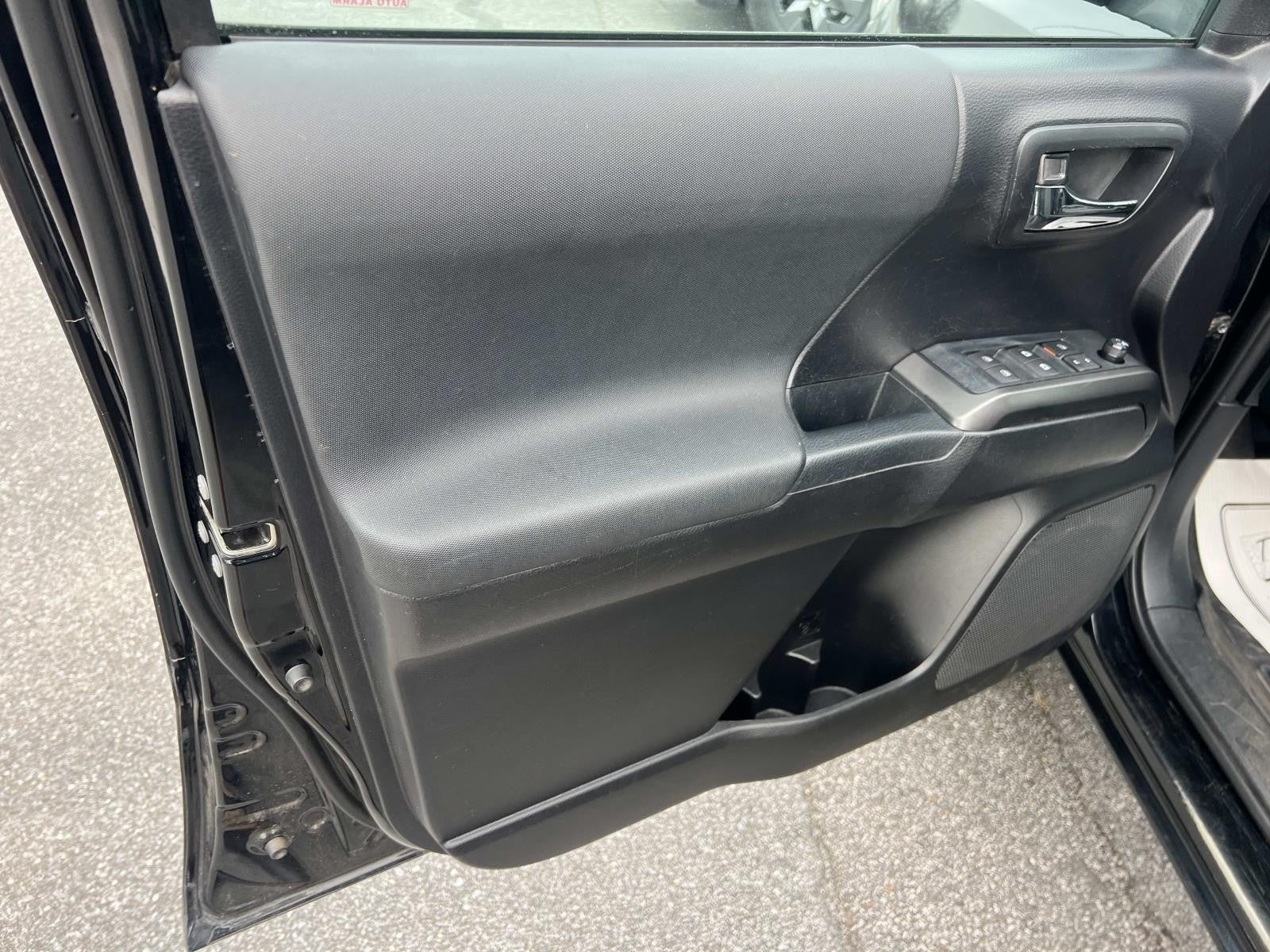 2020 Toyota Tacoma 2WD SR5