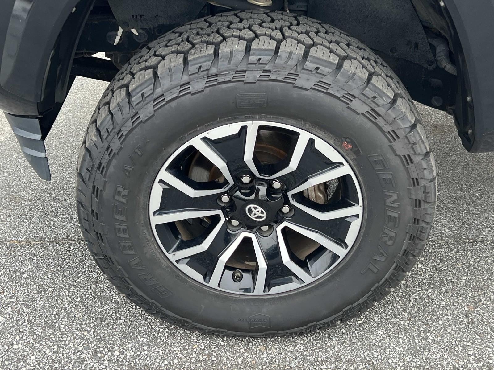 2020 Toyota Tacoma 2WD SR5