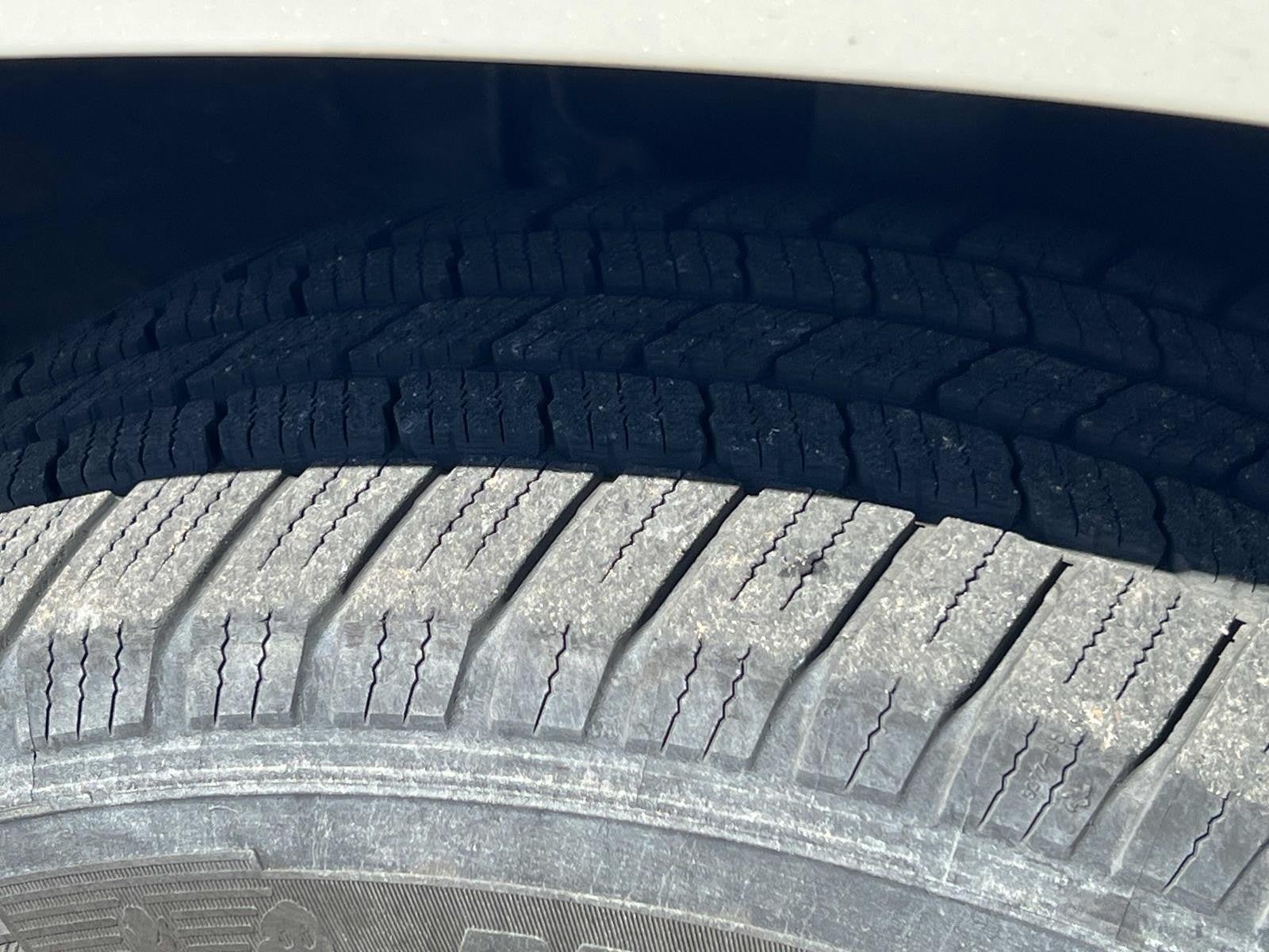 2011 Toyota Highlander FWD 4DR L4 BASE