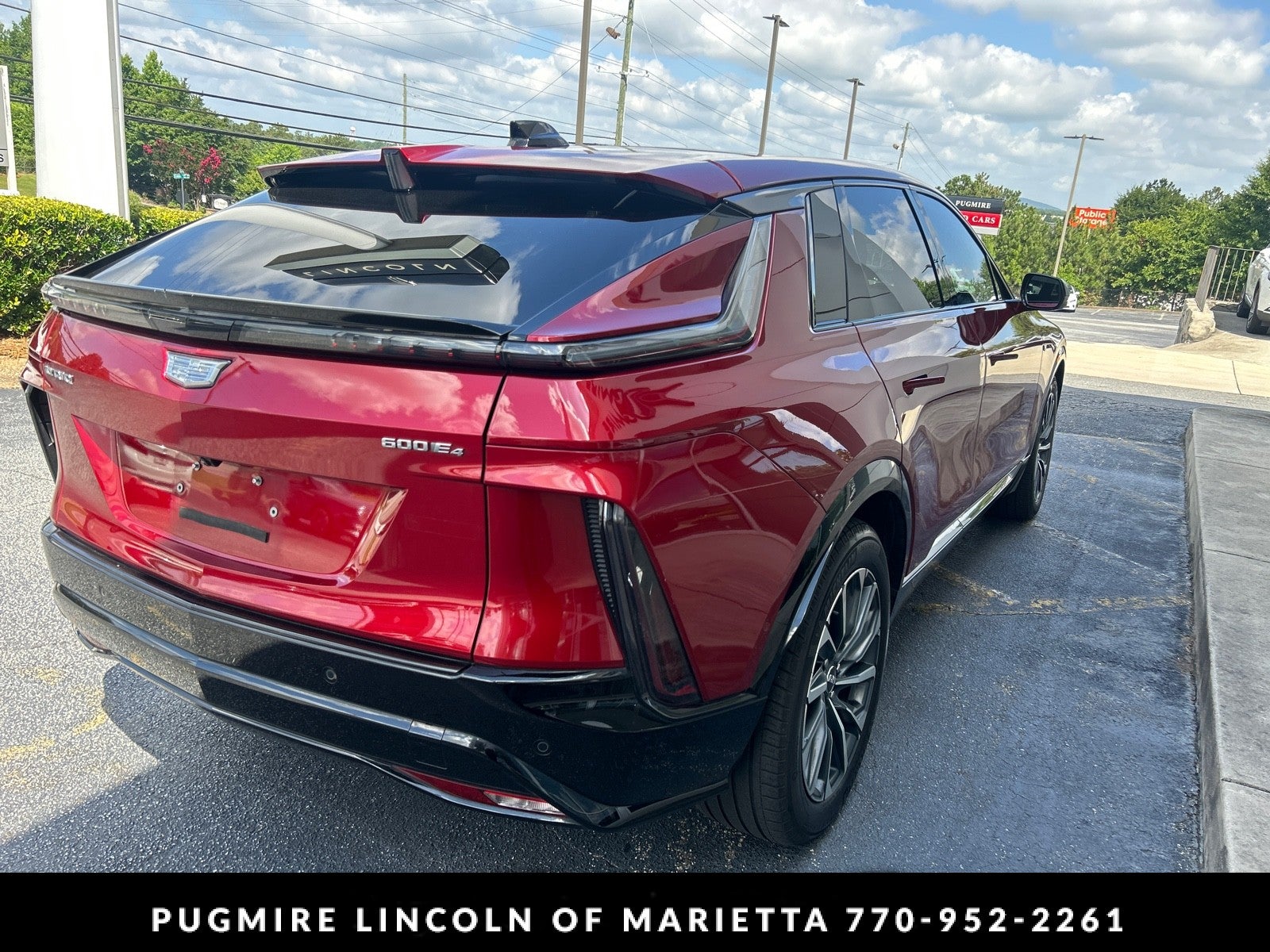 2024 Cadillac LYRIQ Sport