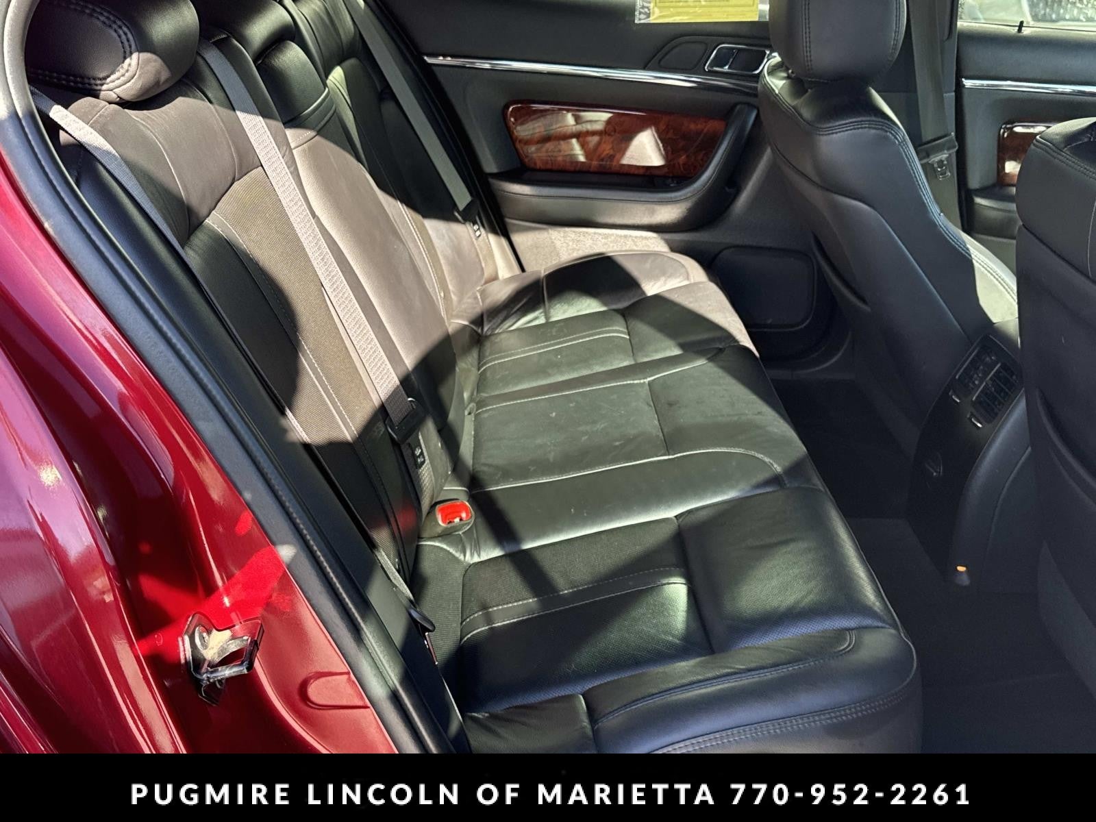 2016 Lincoln MKS Base