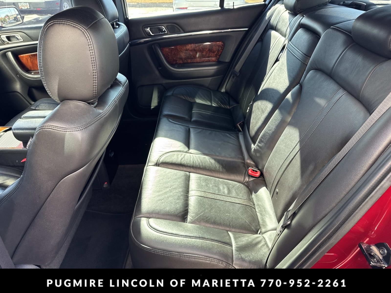 2016 Lincoln MKS Base