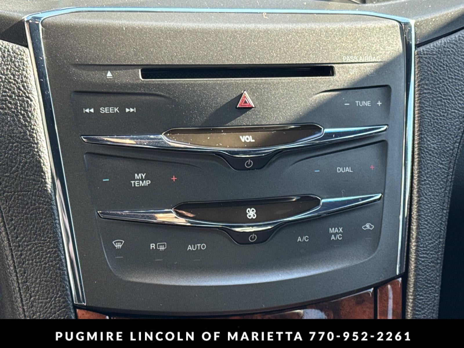 2016 Lincoln MKS Base