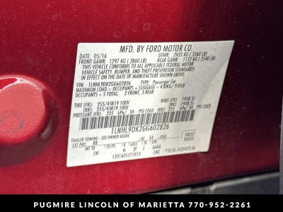 2016 Lincoln MKS Base