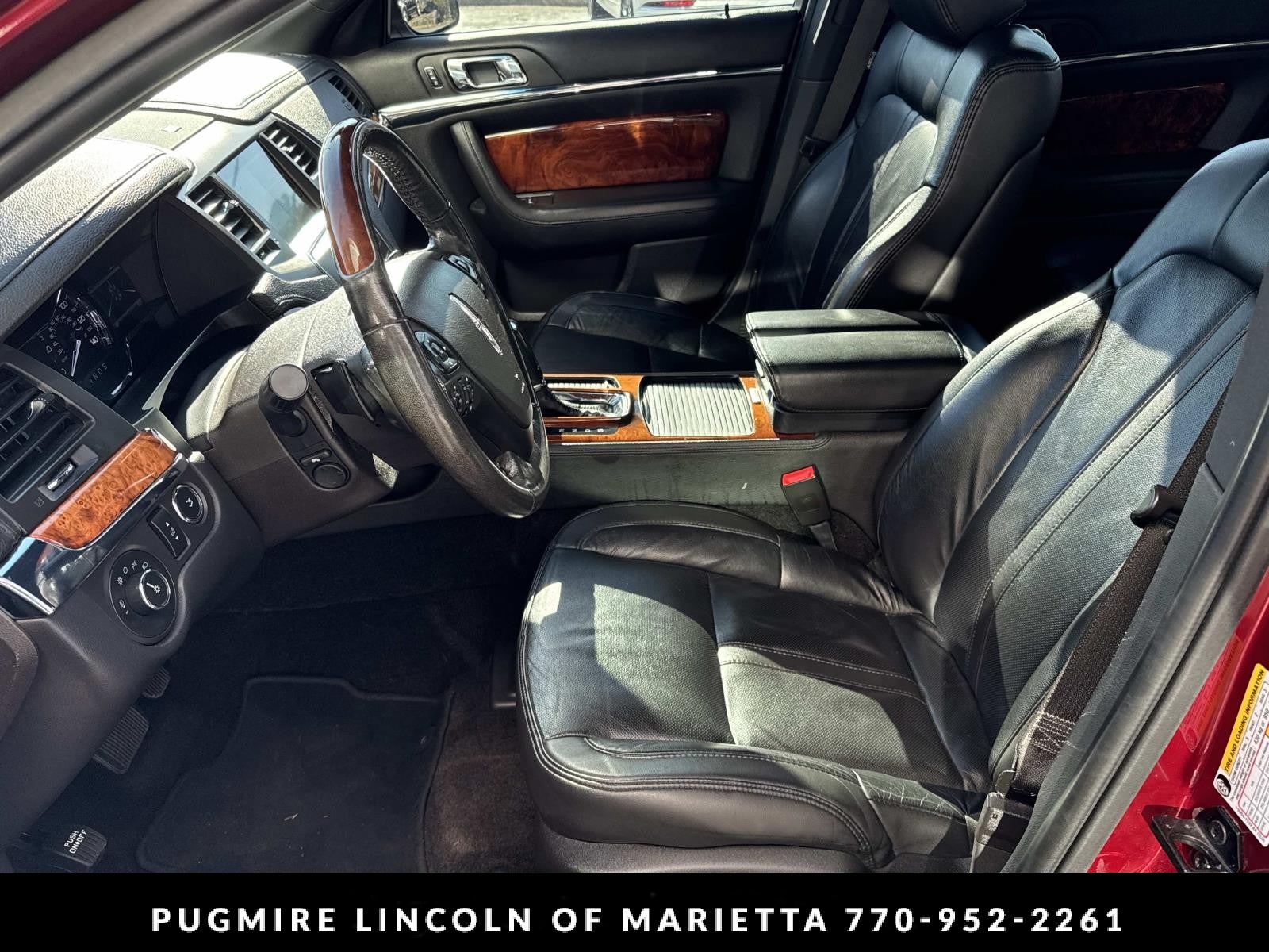 2016 Lincoln MKS Base