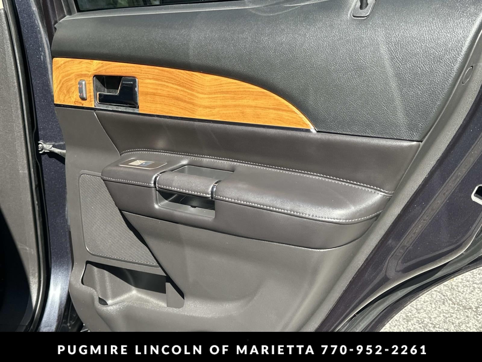 2014 Lincoln MKX Base