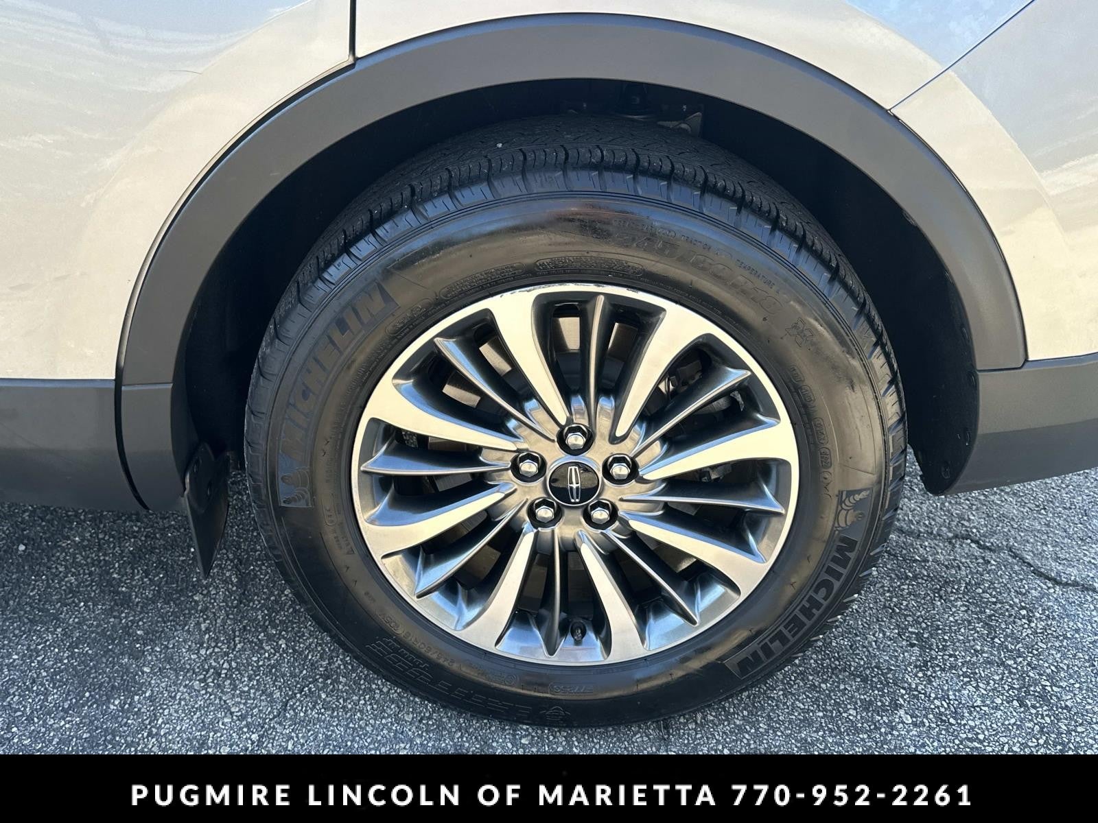 2021 Lincoln Nautilus Reserve