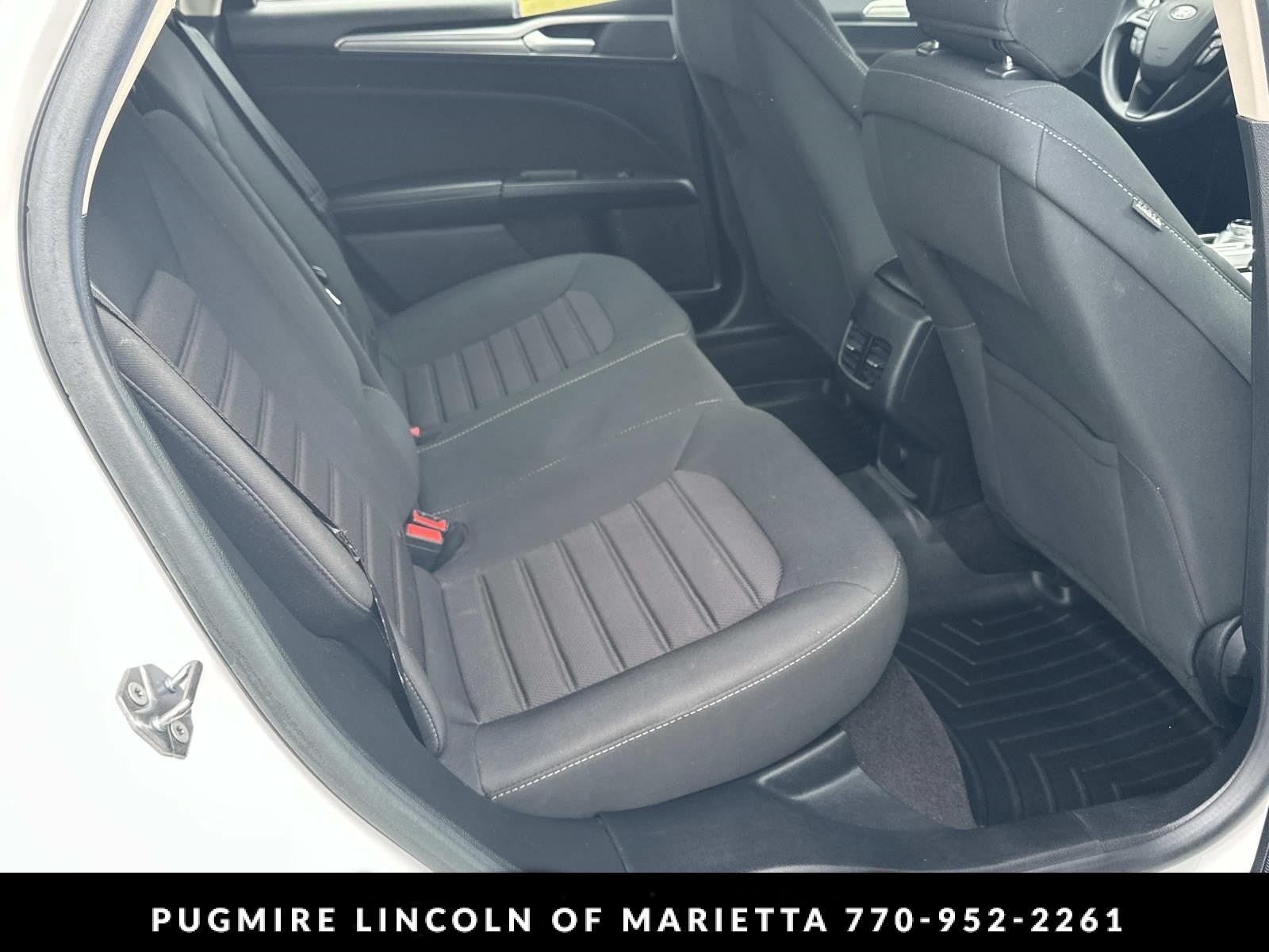 2020 Ford Fusion SE