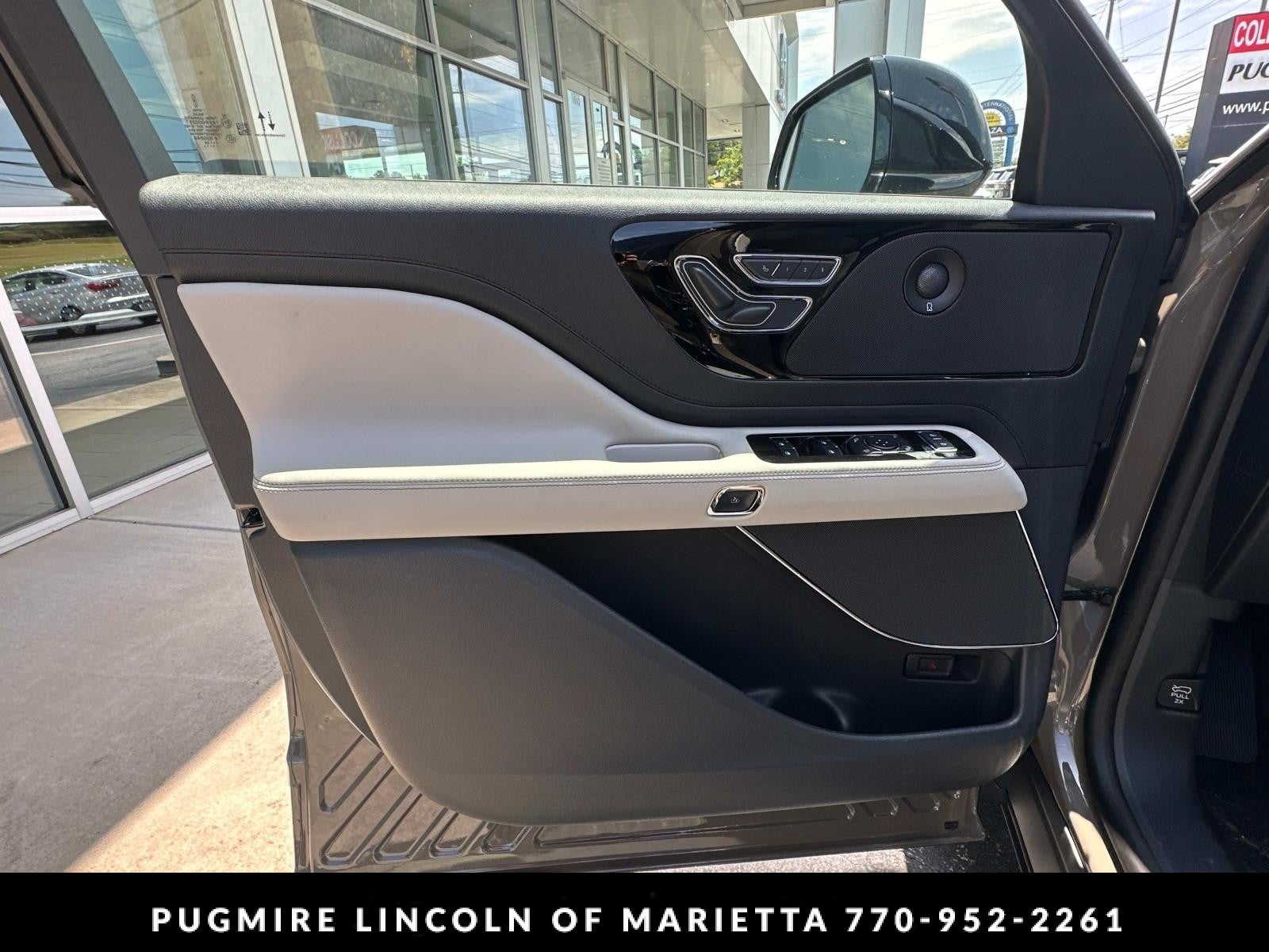 2025 Lincoln Aviator Premiere