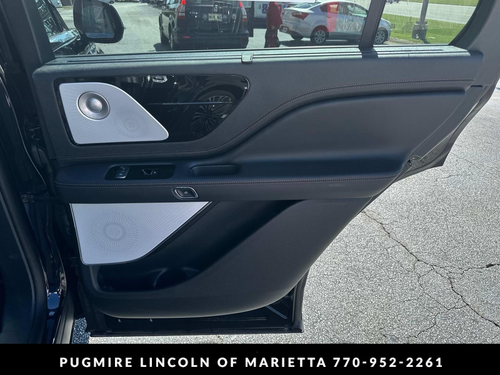 2025 Lincoln Aviator Black Label