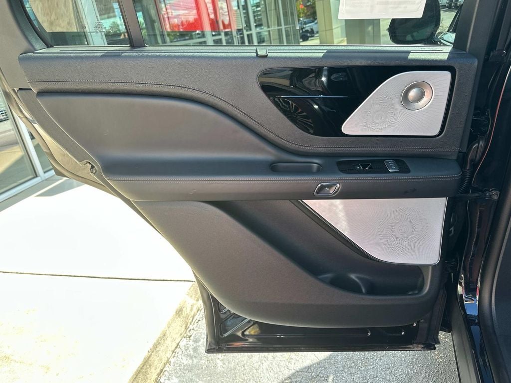 2025 Lincoln Aviator Black Label